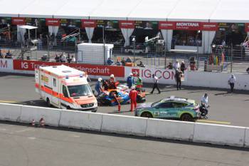 Alex Cascatou měl při zlé nehodě při ADAC-Prototype-Cupu na Norisringu štěstí 