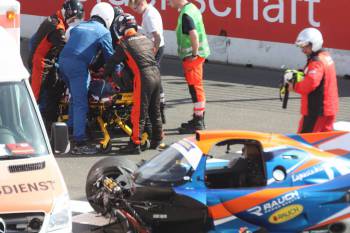 Alex Cascatou měl při zlé nehodě při ADAC-Prototype-Cupu na Norisringu štěstí 
