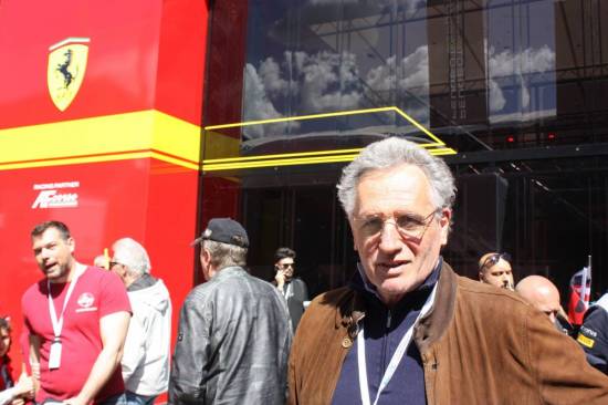Bývalý technik a konstruktér Minardi, Ferrari a Toro Rosso Gabriele Tredozi. 