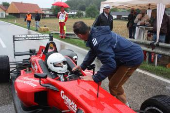 Franz Woss přivezl do Bad Mühllackenu relativně čerstvou Dallaru-F3 