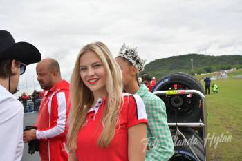 Grid Girls jsou pro tým Mičánek Motorsport powered by Buggyra již tradicí 