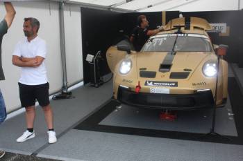 Porsche konečně napadlo, nasadit ve svém poháru znovu VIP-vůz – jak to dříve bylo povedeným zvykem. V šampionátu, který se bohužel svezl směrem jakéhosi klubového mistrovství BeNeLuxu, směl hostovat Timo Glock. 